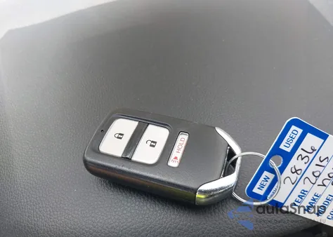 2015 Honda Fit Ex/Ex-L z USA, uszkodzony, nr VIN 3HGGK5H87FM749952